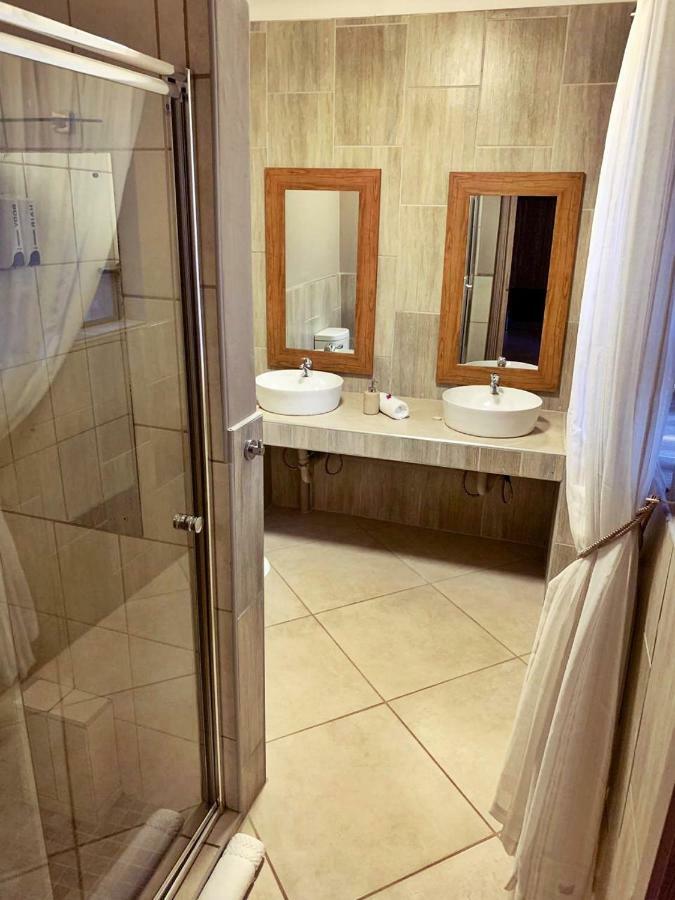 The Wilds Guest House Hluhluwe Ngoại thất bức ảnh